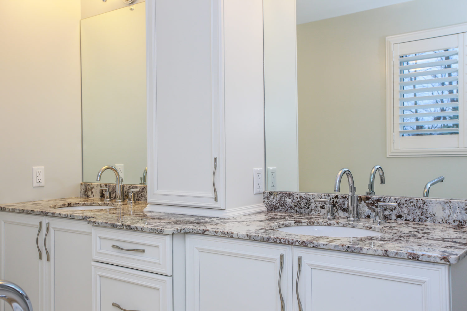 white bathroom cabinets with double sinks