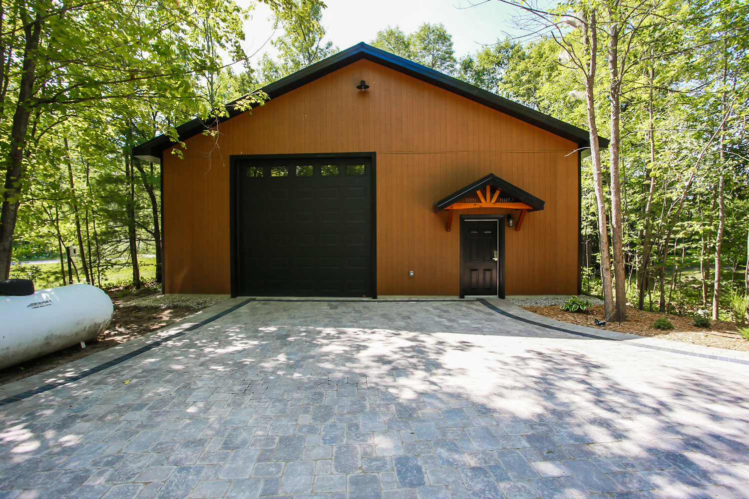 Design and construction of a workshop / garage - total living concepts barrie ontario